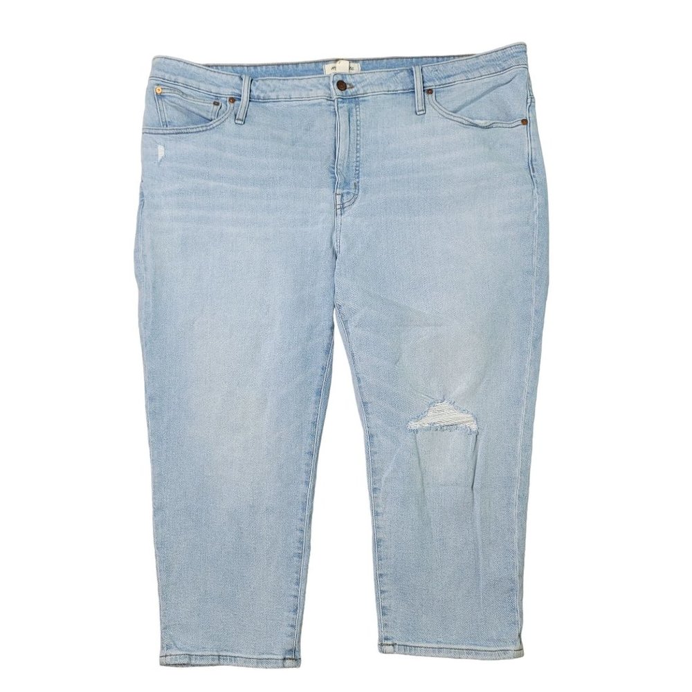 Madewell mid rise classic strait slightly distressed light was size 36 petite